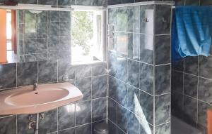 Lovely Home In Kacana With Wifi