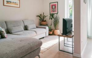 1 Bedroom Amazing Apartment In Porec