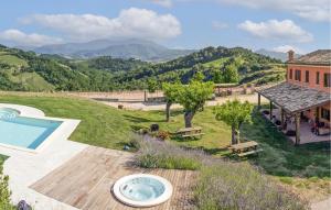 4 Bedroom Awesome Home In Urbania
