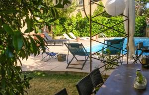 Awesome Apartment In Carpentras