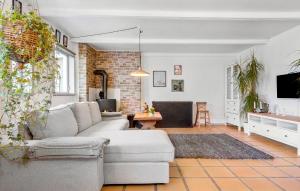 3 Bedroom Beautiful Home In Grevinge