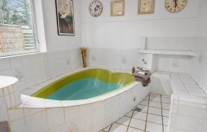 3 Bedroom Beautiful Home In Grevinge