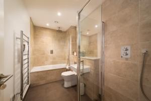Harbour Lookout, Luxury Family Apt, Sea View and Terrace, 2 Bedrooms,1 Bathroom, Parking
