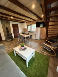 Holiday House Strawberry