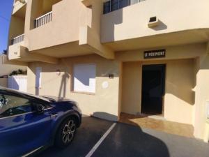 Appartement RDC avec terrasse- 3mn de la plage