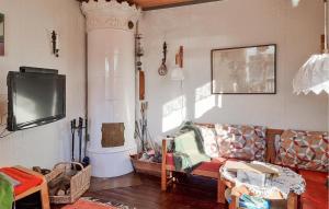 Nice Home In Nösund With House Sea View