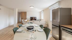 Appartements Le Dauphine 10 Allevard : photos des chambres