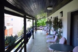 Rooms in Vodice with balcony, air conditioning, WiFi 4826-1 