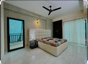 The Golden Gate 2BHK Fully Airconditioned Flat