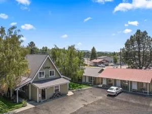 Birch Glen Hotel - 卡斯凯德