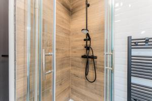 Flexible SelfCheckIns 122 - Zagreb - Bedroom - Loggia