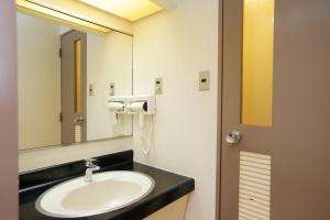 ホテル レムナント鶯宿