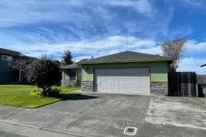 Lighthouse Retreat - مكينليفيل