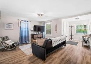 Country Charm Retreat / lake - 滨湖杰尼瓦