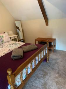 Appartements Countryside Retreat in Brittany 2 Bedrooms Sleeps 4 Pet Friendly Heated Swimming Pool Free Wifi : photos des chambres