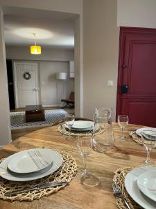 Appartements Le petit chateau du Docteur Cambournac : photos des chambres