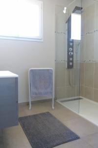 Spacious T4 with garden - near beach