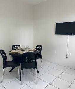 Próx. ao shopping, para 10 pessoas, ar condicionado e garagem APT B