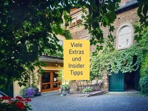 Ferienhaus Schwaab-Scherr, genau zwischen Bernkastel-Kues und Traben-Trarbach, mit kostenlosem ÖPNV-Ticket, Parkplätzen, Fahrradgarage und vielen Insider-Tipps - Kindel