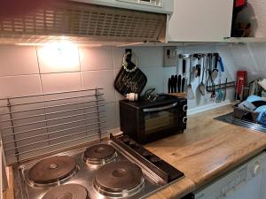 Cosy Ski-in Ski-out Suite with Matterhorn Views