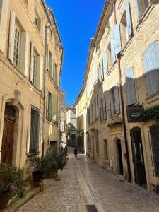 Appartements Studio Cosy Rue pietonne calme Centre-ville d-Uzes : photos des chambres