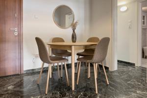 Phaedrus Living Koukaki Verdant Marble