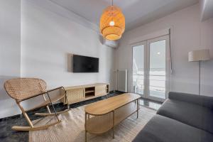 Phaedrus Living Koukaki Verdant Marble