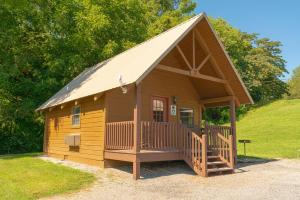 Two-Bedroom House room in Sun Outdoors Pigeon Forge