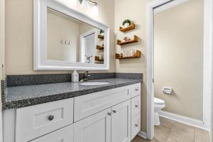 Bright and Comfy 5 Star Location with a Heated Pool