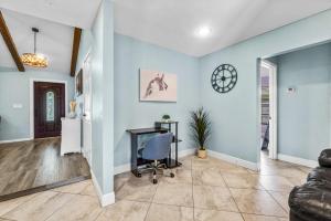 Bright and Comfy 5 Star Location with a Heated Pool