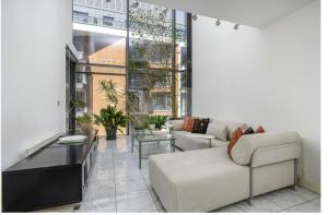 Modern Duplex in Central London