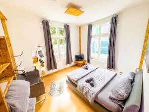 # 111 CAVE-Flat in Lennep Altstadt - Radevormwald