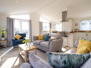 Number 43 The Poplars