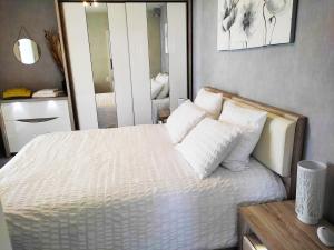 Appartements LOZEN avec piscine privee interieure : photos des chambres