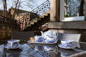 Elegant West End Flat in Glasgow