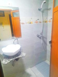 fal oumlil hay mohamadi N302