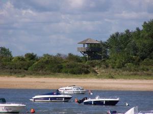 Appartements Appartement 2 pieces, 5 pers., parking, proche plage - FR-1-465-124 : photos des chambres