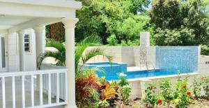 La Porta Della Casa - Sunset Platinum West Coast