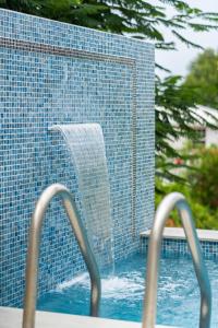 La Porta Della Casa - Sunset Platinum West Coast