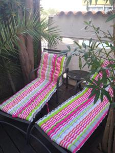 Casita con jardín cerca playa AV-60