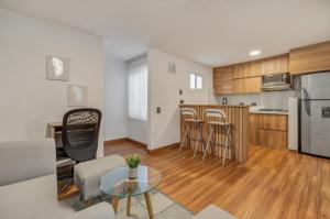 Apartamento con aire laureles201