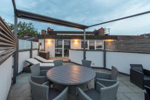 Penthouse-Maisonette - City Center, Highspeed Internet, Garage