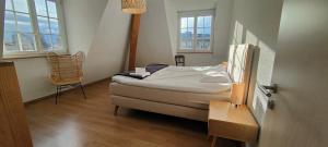 2 min vom Bahnhof, Stadt nah, Modern, bequem,