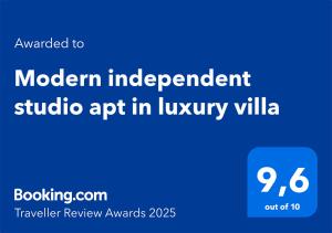 Modern independent studio apt in luxury villa