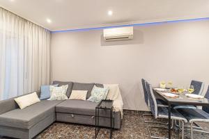 Golden Lily Granfield A129