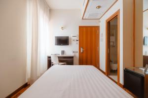 Single Room room in Hotel Miramare