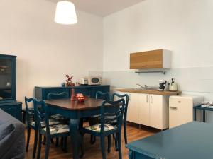 Glam One Bedroom Duplex in Vila in city centre