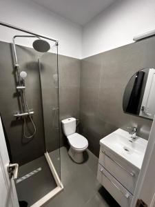 Studio la 4 minute de plajă