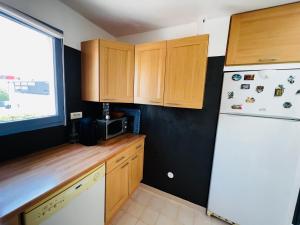 Appartements T2 Proche Polygone - piscine, parking prive, fibre : Appartement 1 Chambre