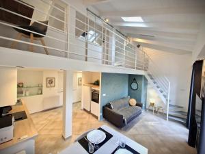 Maisons de vacances La 34 Tiny House with sunny terrace : photos des chambres